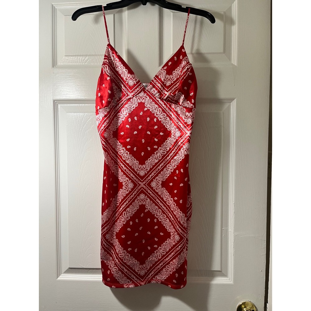 Popular 21 Red Bandana Paisley Print Satin Mini Dress V-Neck Bodycon DX8587 L